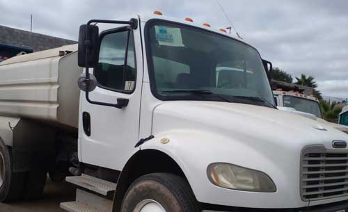 Pipas de agua en Tijuana